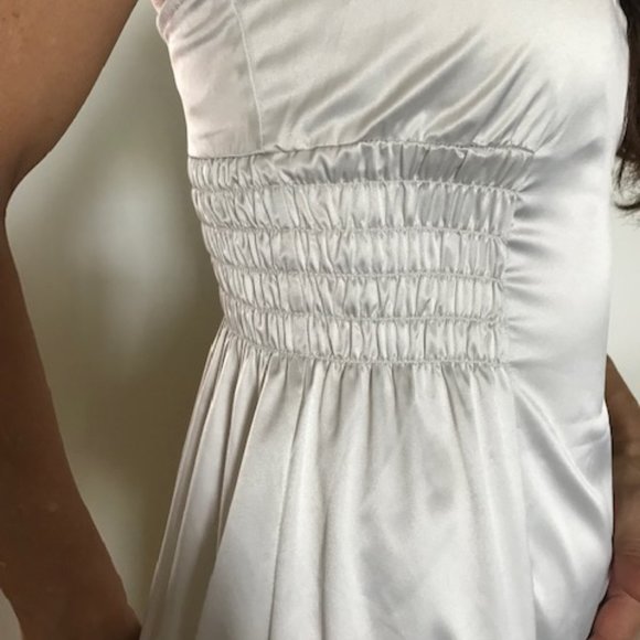 Dress - Picture 6 of 6